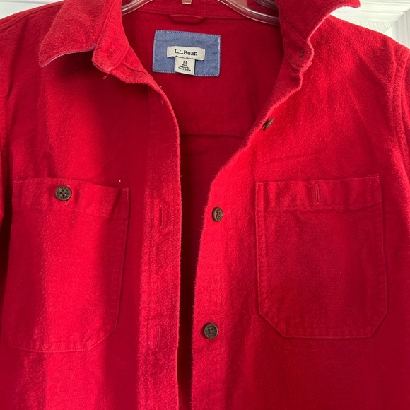 L.L. Bean women’s Red Button-Up flannel shirt - Picture 2 of 4